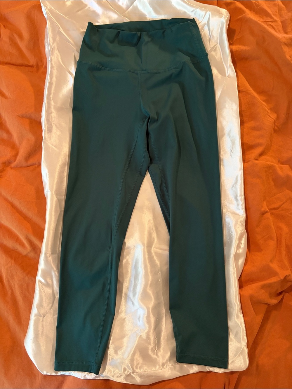 Your Go To 7/8 Legging 2.0 (Grove) × 1
Large